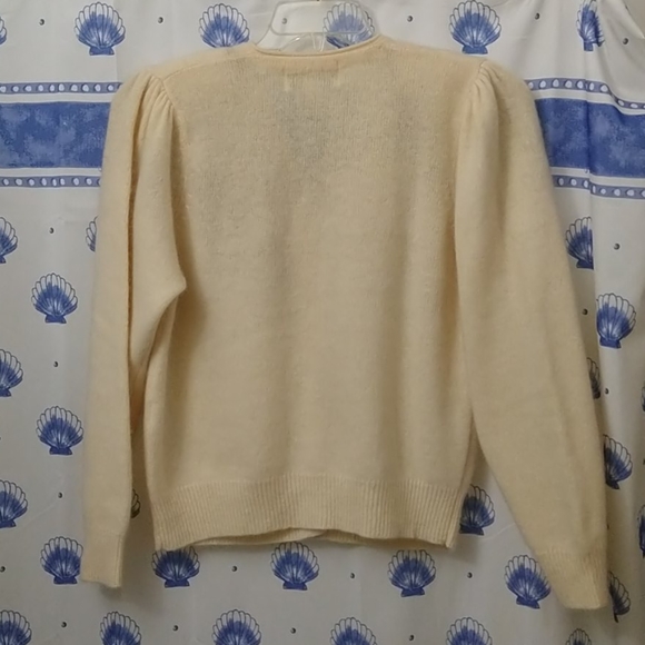 Women's sweater Petite Sophisticates, size Small - Picture 3 of 3